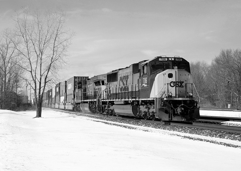 Photo of CSX 706 In The Snow