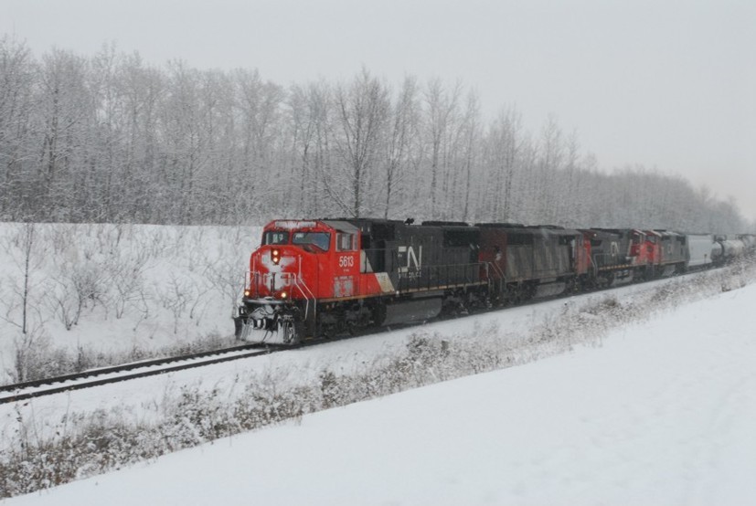 Photo of CN 5613 East