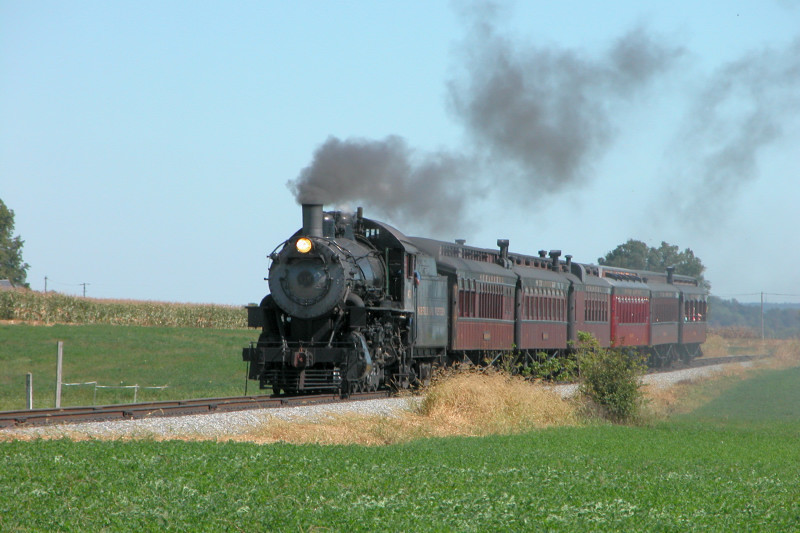 Photo of Approaching the Red Caboose