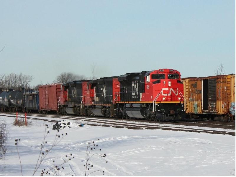 Photo of CN freight Eastbound on the Kingston Sub