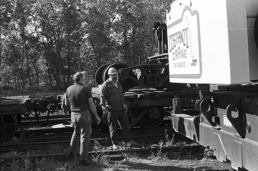 Photo of CMRR members preparing to offload dump cars on 6/6/1988