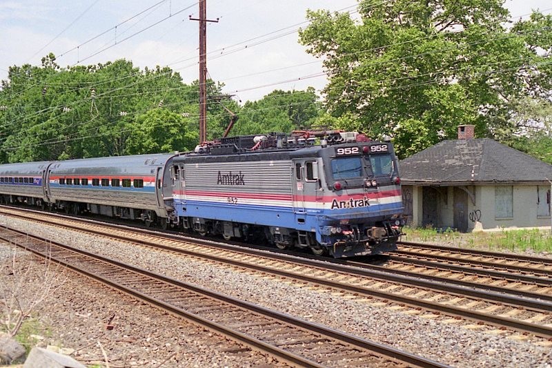 Photo of Amtrak #952