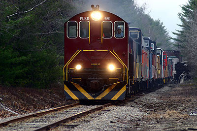 Photo of Hobo RR hauling caboose train