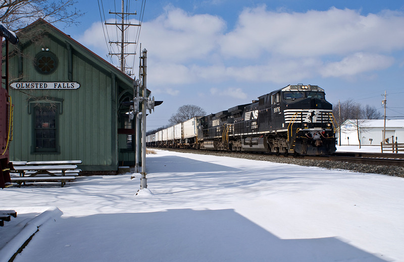 Photo of NS 22K At The Olmsted Falls Depot