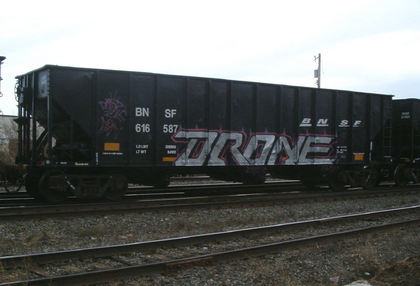 Photo of Cool graffitti coal car