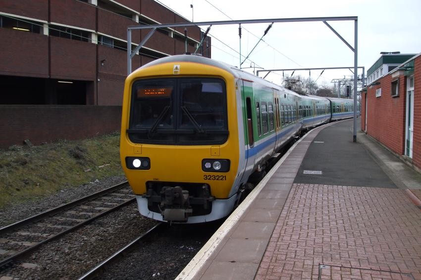 Photo of 323221 at Walsall