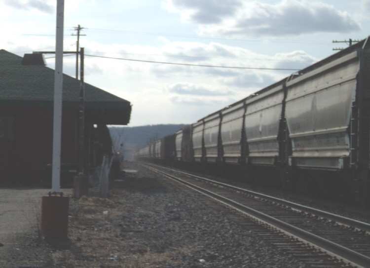 Photo of Norfolk Southern on the former Erie RR at Owego, NY