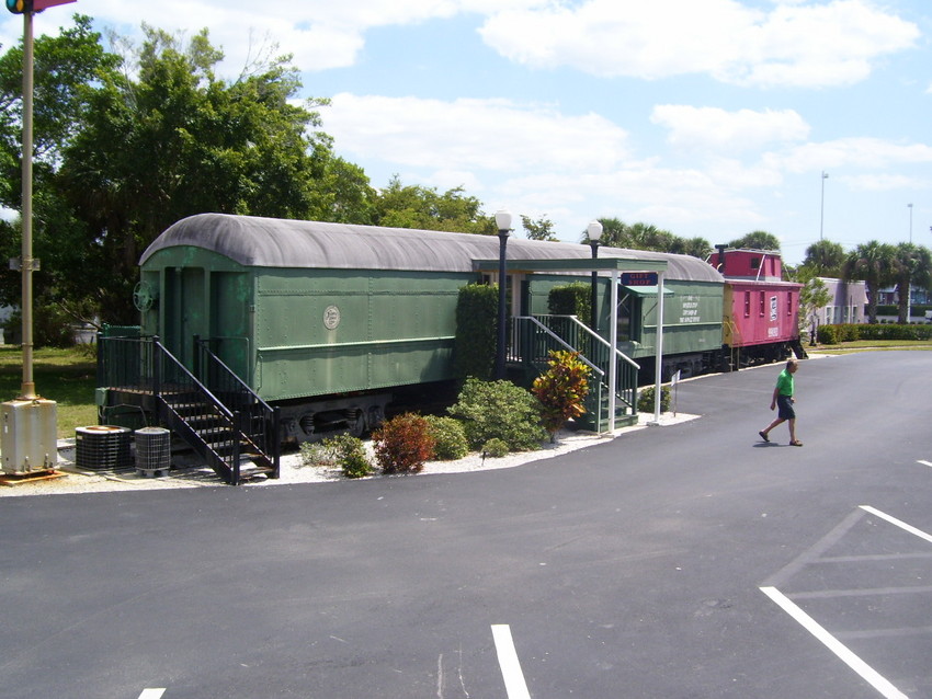 Photo of Atlantic Coast Line Baggage Car used as a Gift Shop