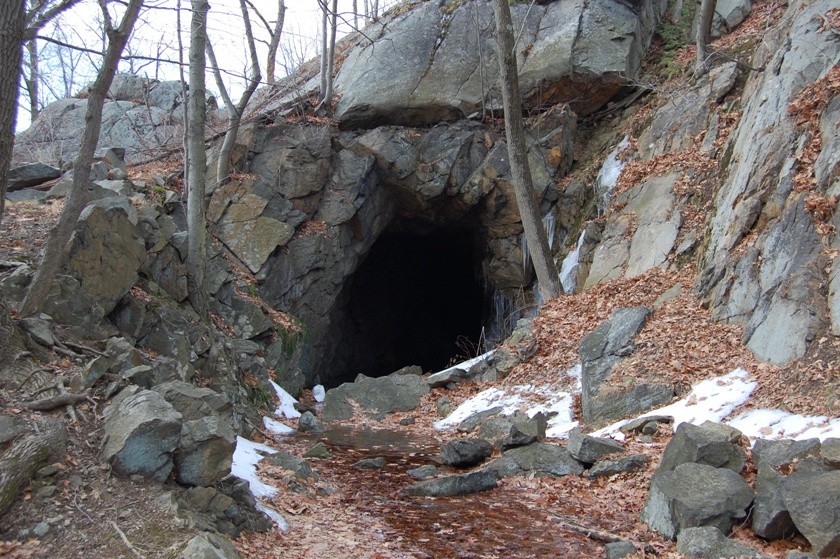Photo of Dunderberg Spiral Railway Upper Tunnel, Jones Point, NY