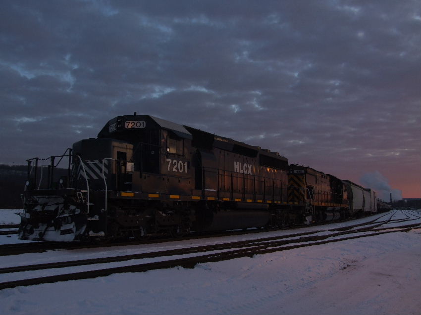 Photo of HLCX 7201 on the WNY&P at Olean