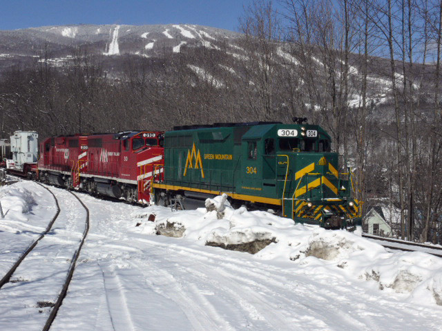 Photo of Green Mountain Railroad #263 in Ludlow, VT (2)