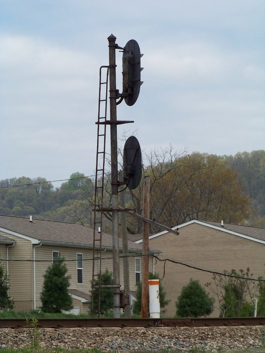 Photo of C&O Coal River Apex Signals before taken down in St. Albans, WV..