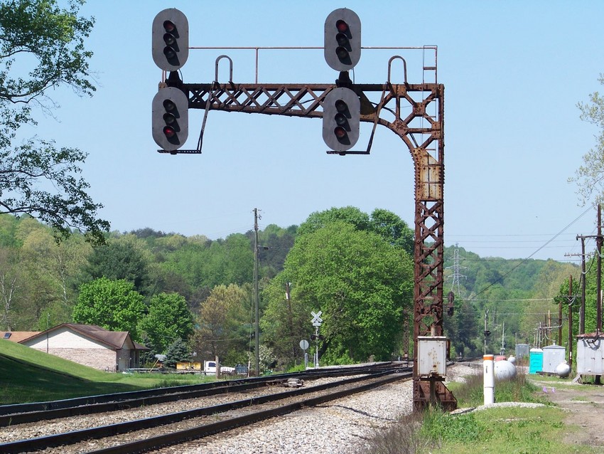 Photo of C&O Westbound Signal at Scott Depot