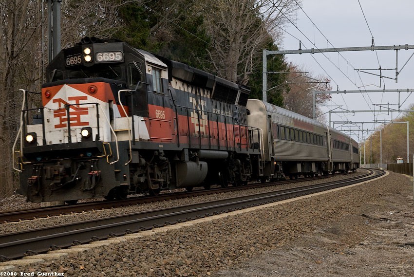 Photo of SLE 6695 in Madison, CT