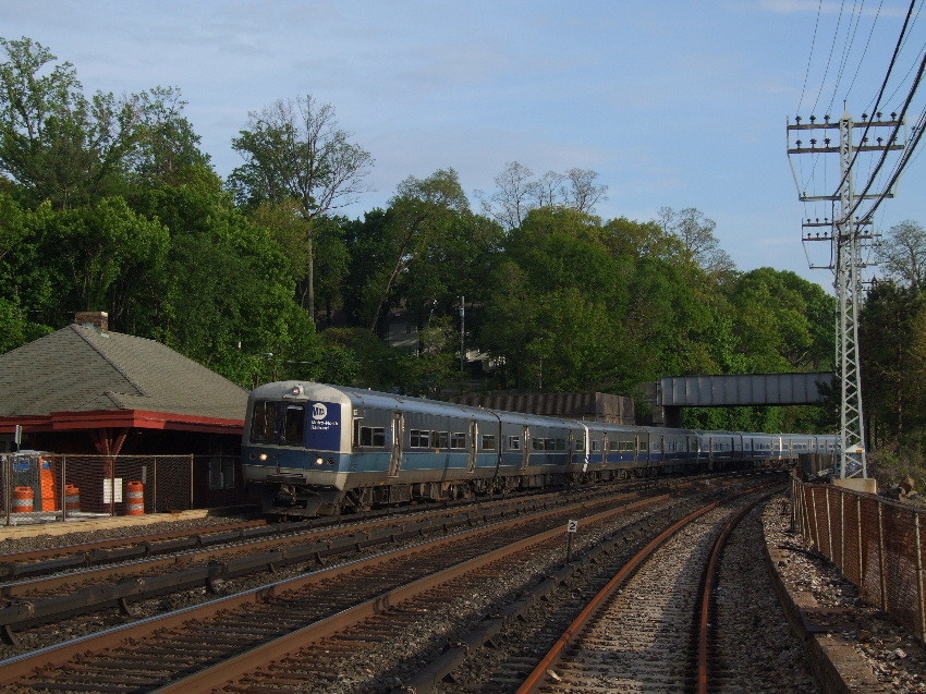 Photo of Metro North M3's at Scarborough