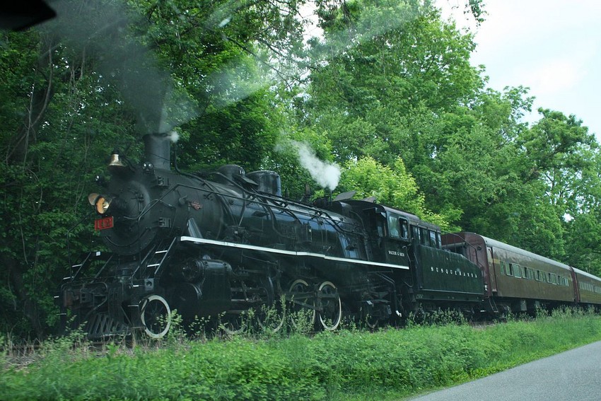 Photo of The former Pennsylvannia RR Bel-Del line.