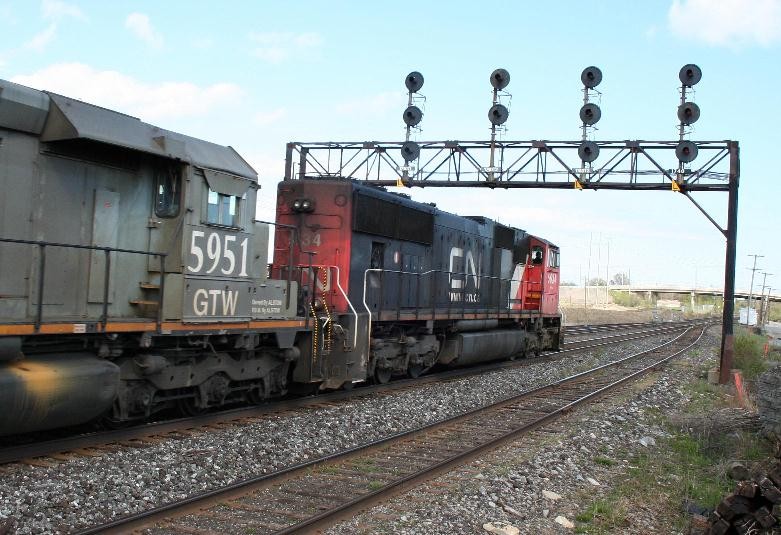Photo of Eastbound CN at Kingston