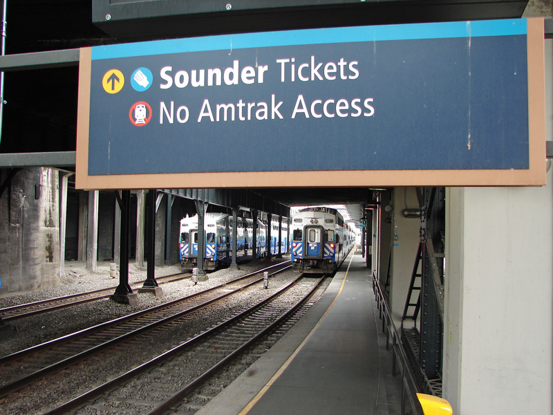 Photo of Sounder Platforms at Seattle King Street Station