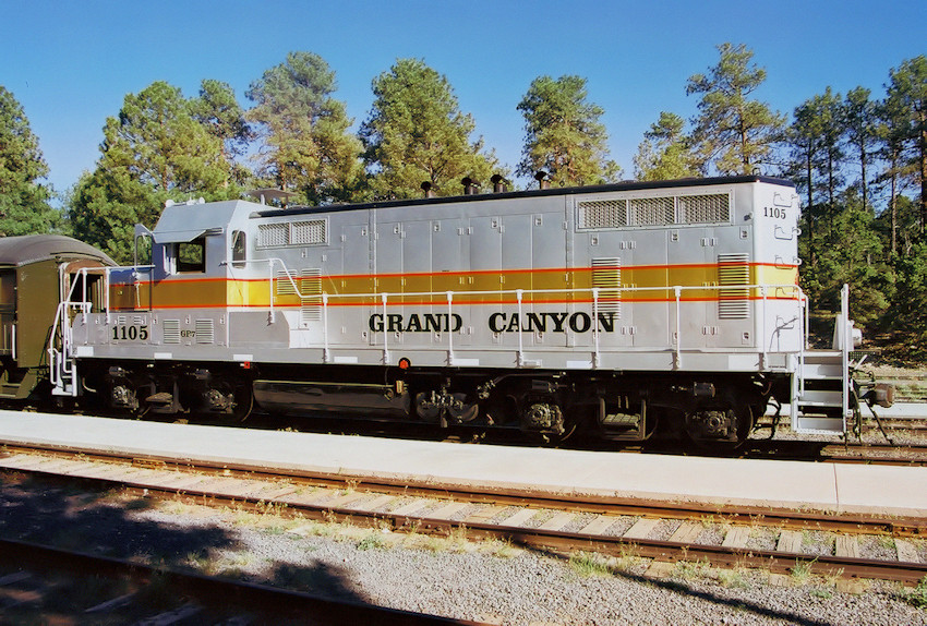 Photo of GCRR EMD-GP7 shows off her new silver paint