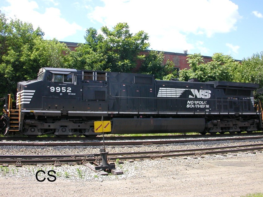 Photo of NS 9952