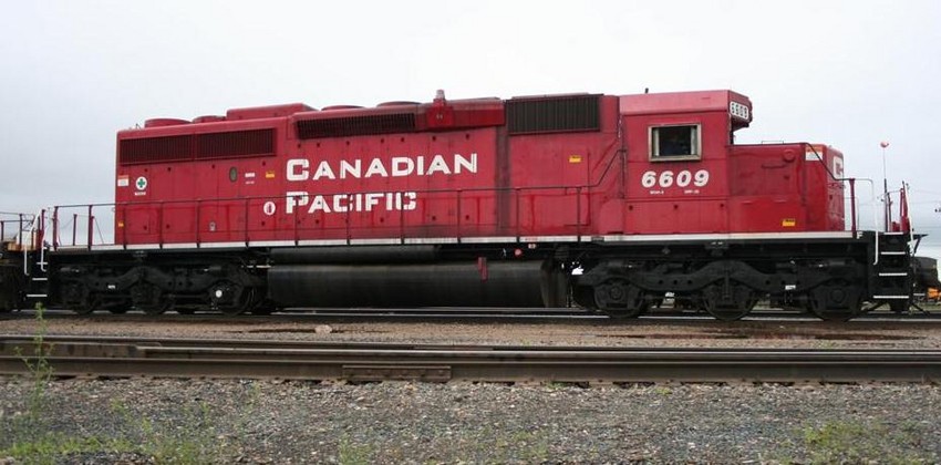 Photo of CP 6609 at Winnipeg MB