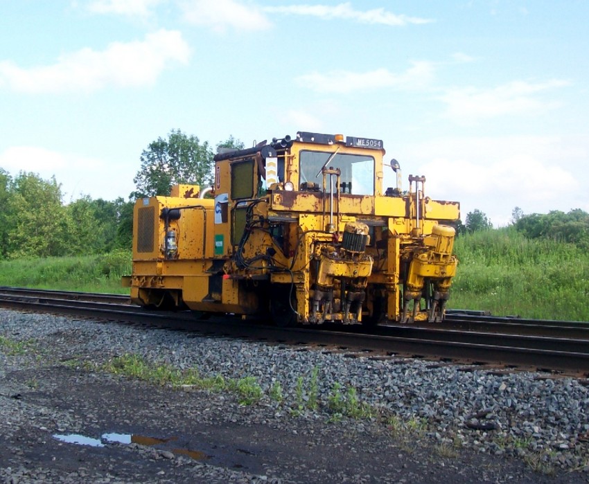 Photo of Some cool CSX MOW equip. rolls through CP 382 at Chili jct. ny.