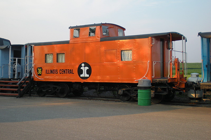 Photo of Caboose Hunt: Illinois Central