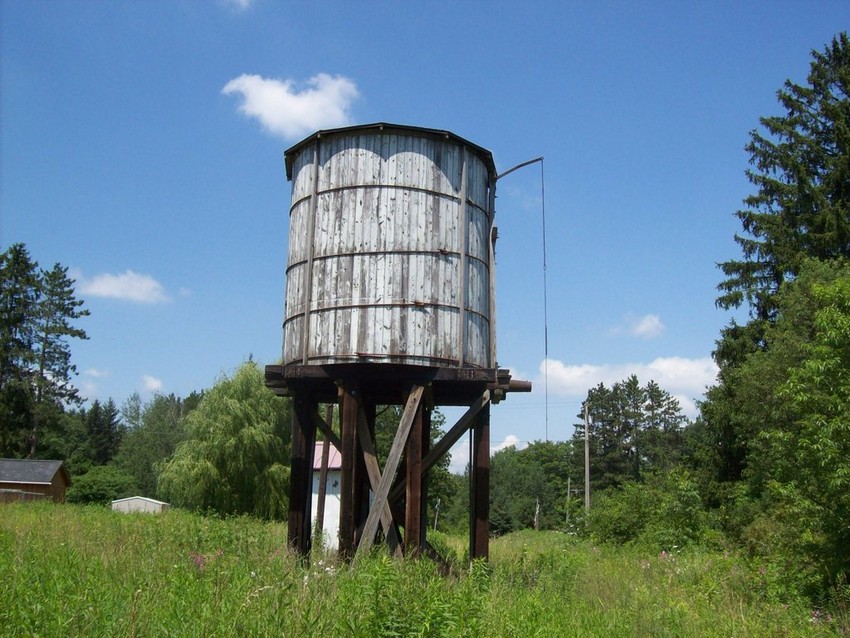 Photo of Knox & Kane RR Russell City Water Tank