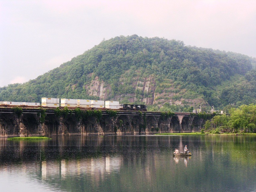 Photo of Stack Train on the Rockville Bridge