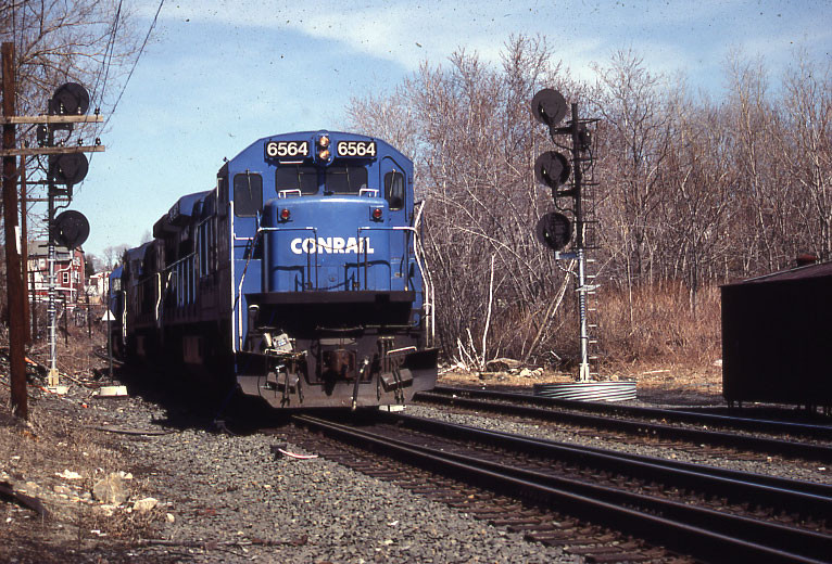 Photo of CONRAIL 6564 at CP43, Worcester, MA