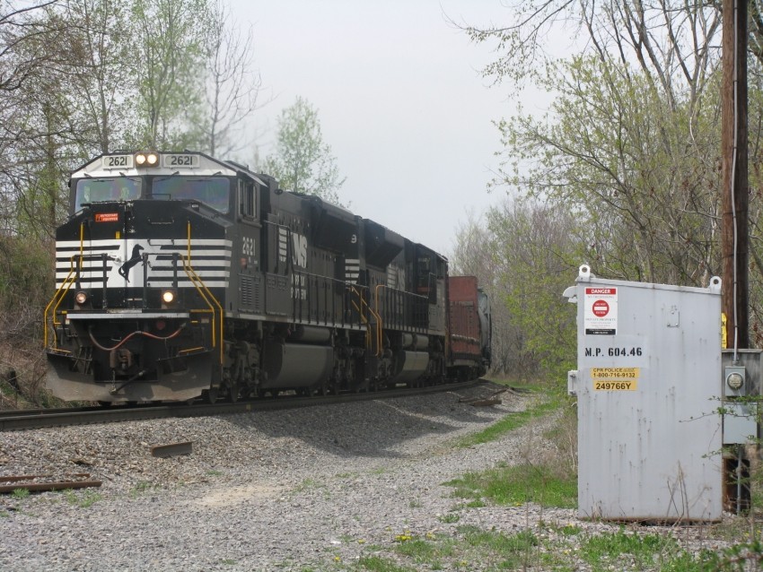 Photo of NS 931 heads north on the CP/D&H