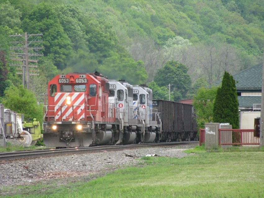 Photo of CP 6053 leads 39T west through Owego, NY