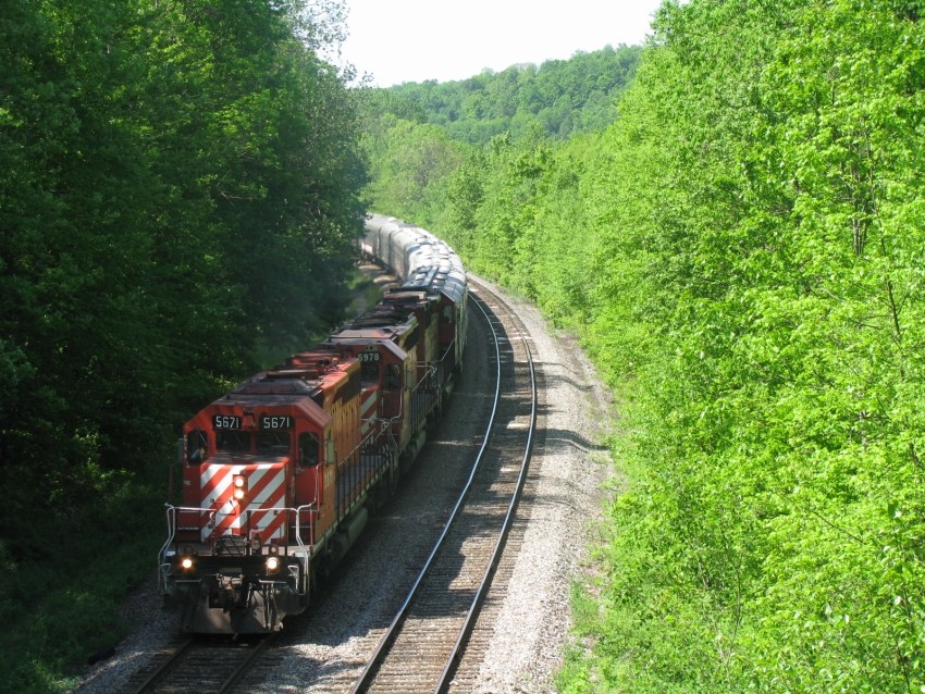 Photo of CP 5671 leads the Circus train north through Hop Bottom, PA.