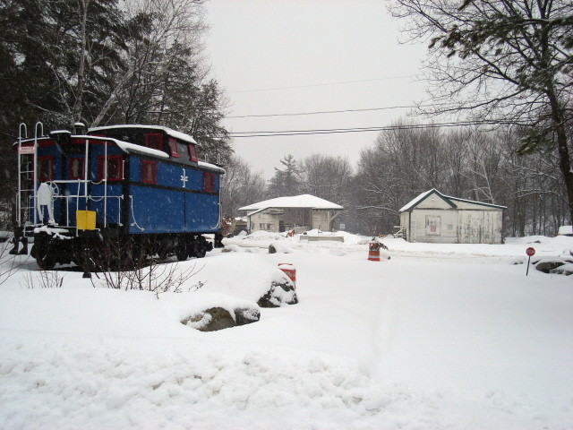 Photo of Boston & Maine snow caboose.