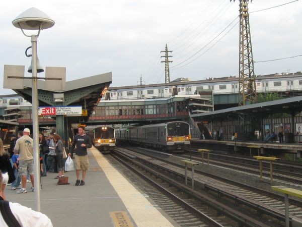 Photo of Train Action at Woodside NY IRT Flushing Line & the LIRR