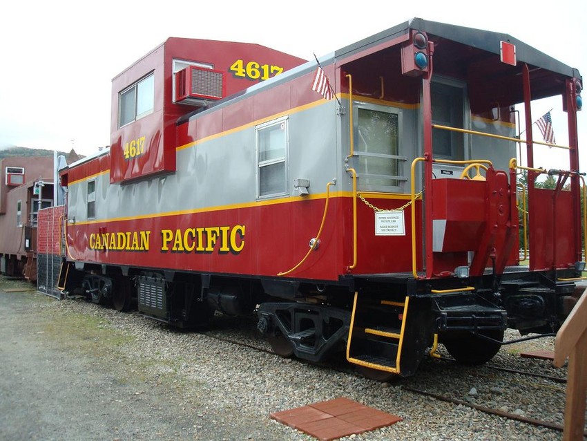 Photo of CP Caboose at Lincoln