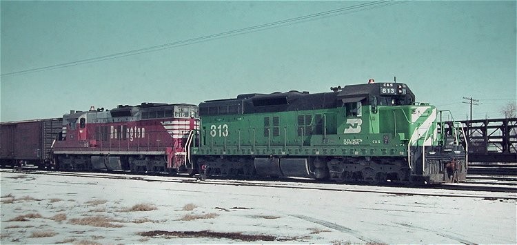 Photo of Burlington Northern 813 and CB&Q 816, Fort Worth, February 1973