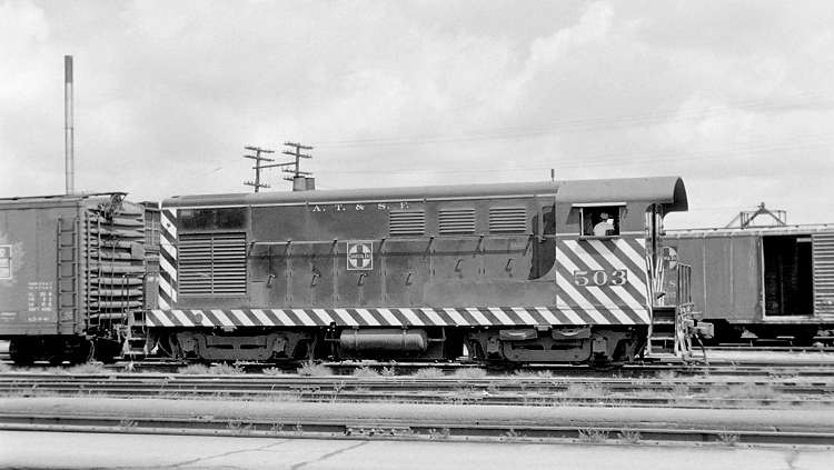 Photo of AT&SF Fairbanks-Morse Switcher, Streator, IL, August 1961