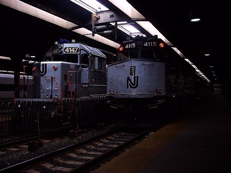 Photo of NJ transit F40PH-2CAT hoboken nj