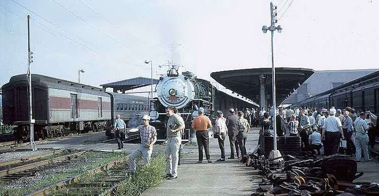 Photo of Southern 2-8-2 4501, Cincinnati, c1970