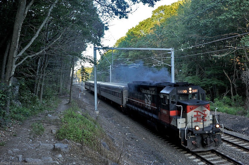 Photo of SLE 6699 in Guilford CT