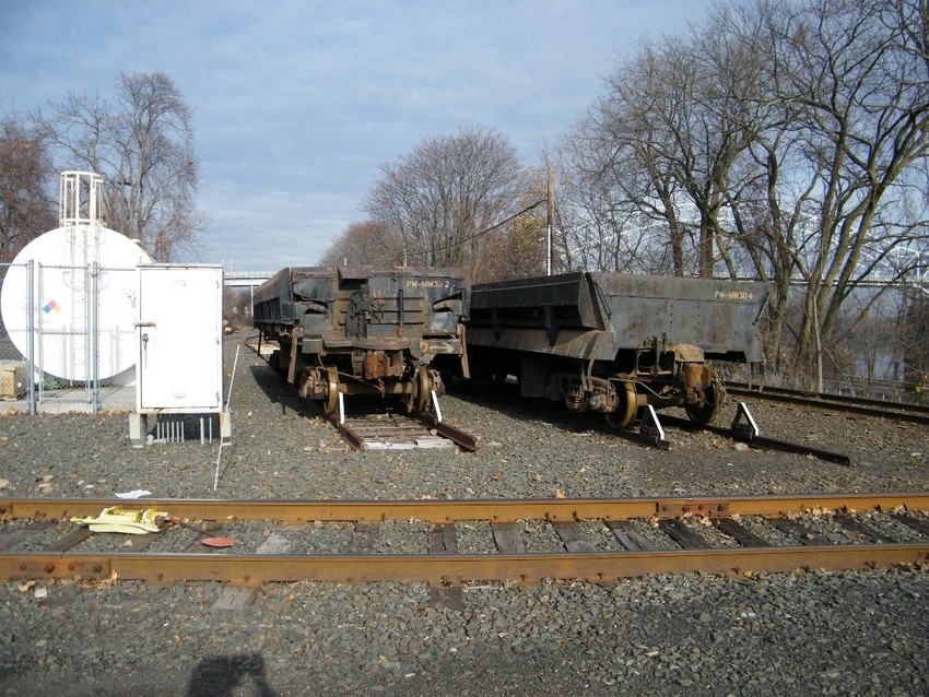 Photo of Side DUmp Cars at Middletown