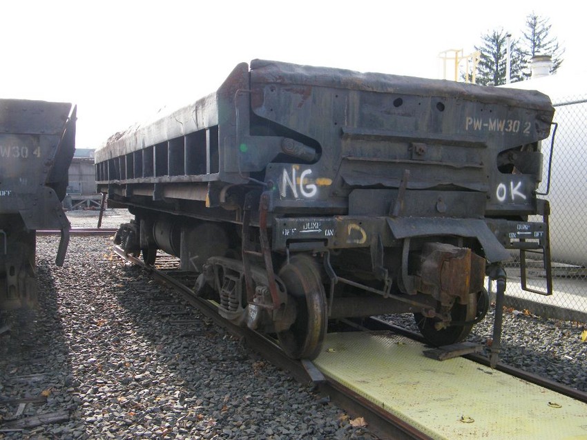Photo of Side Dump Car at Middletown,CT