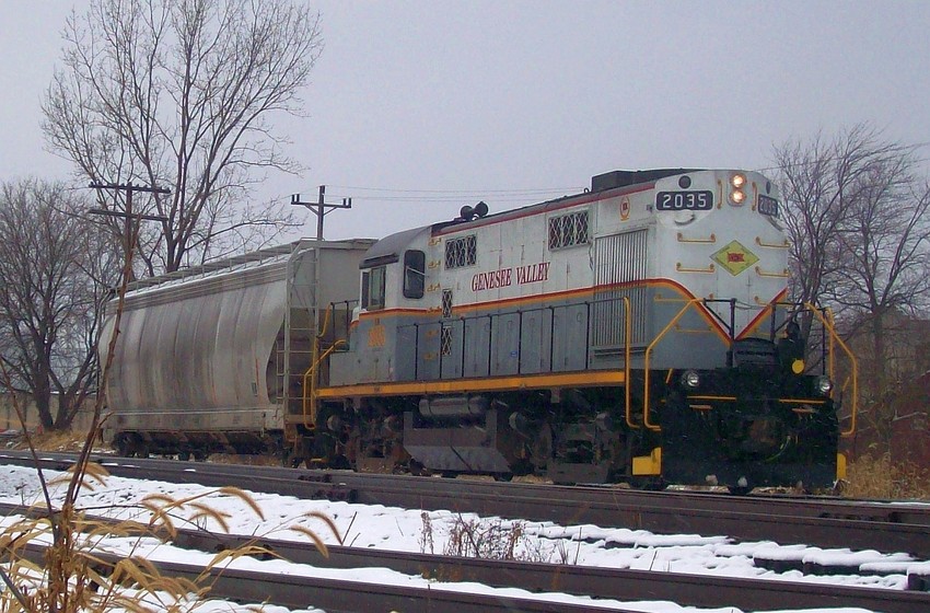 Photo of DL 2035, an ex-NYC RS32 heads prepares to take it's train back to Lockport ny.
