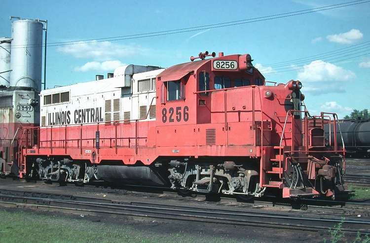 Photo of Illinois Central GP10 8256, Bloomington, Illinois, June 1974