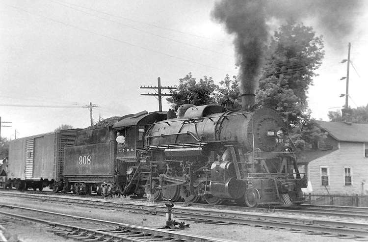 Photo of Illinois Central 2-8-0 908, Bloomington, Illinois, July 1957