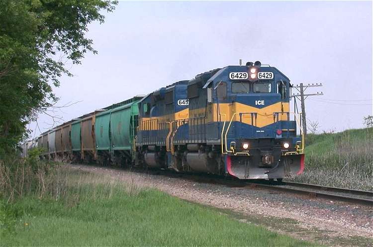 Photo of IC&E SD40-2 Units 6429-6452 near Kirkland, Illinois, May 2005