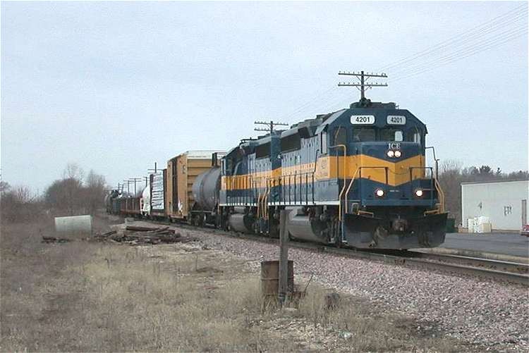 Photo of IC&E GP40-2 Units 4201-4202, Kirkland, Illinois, February 2006006
