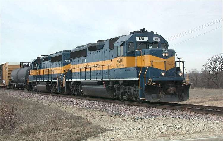 Photo of IC&E GP40-2 Units 4201-4202 near Kirkland, Illinois, February 2006