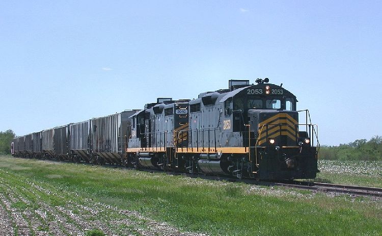 Photo of Keokuk Junction (PREX) GP20 Units 2053-2040 near Good Hope, IL, May 2005